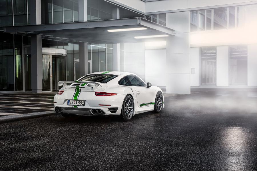  Porsche 911 Turbo White by TechArt 2014 года  (фото 2 из 11)